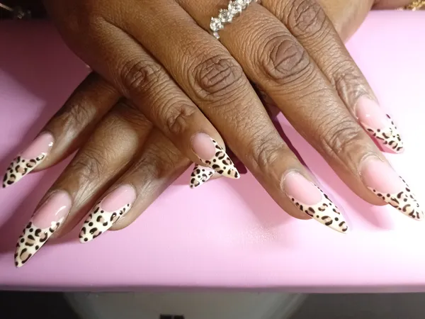 Kristalized Nail Bar