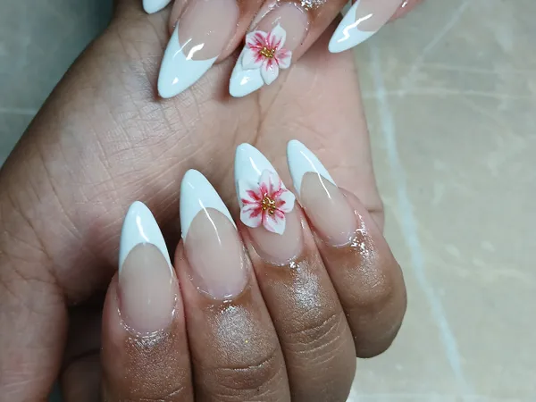 File n Style e'm Nails and Beauty Salon