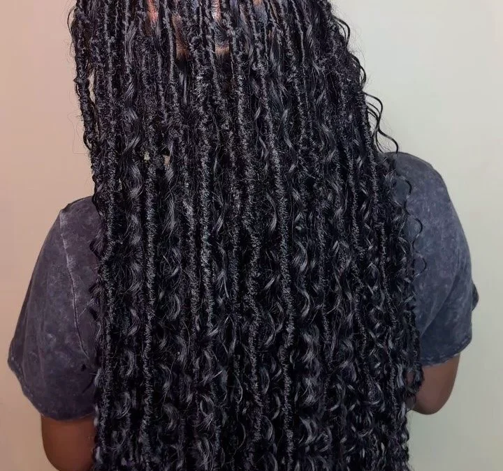 Goddess Locs ( Shoulder length )
