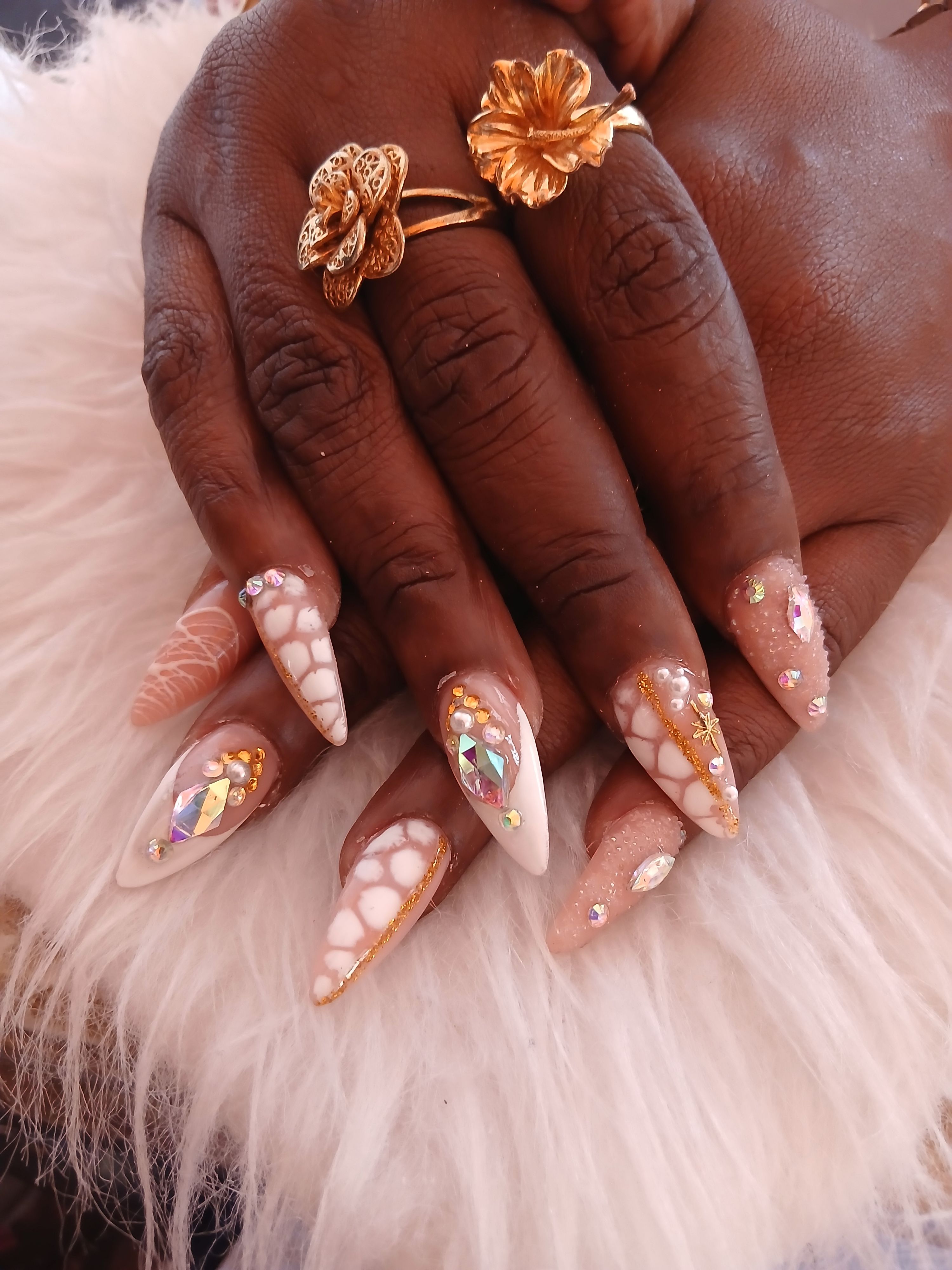 Long nails 