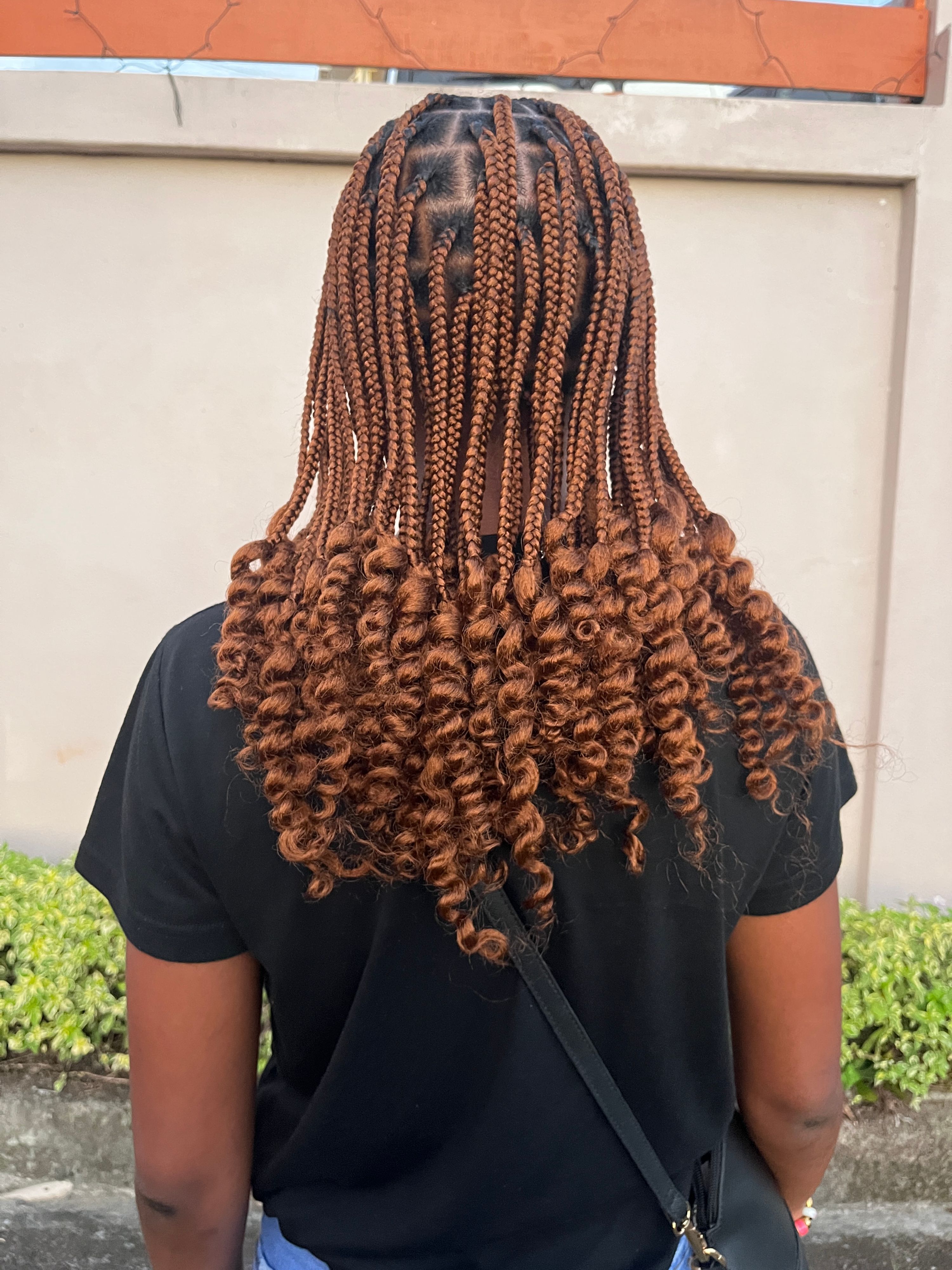 Medium Knotless Braids