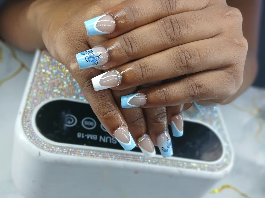 Blue motion acrylic short nails